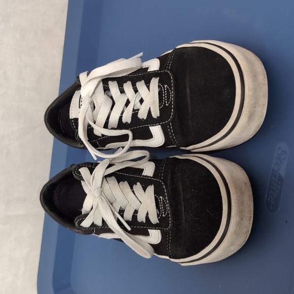 Vans Old Skool Black Suede and Canvas Classic Sneakers Size Women's 7 - Picture 2 of 6